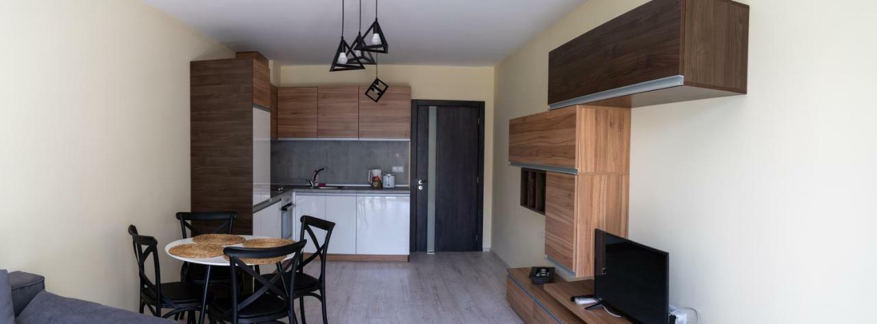 La Familia Apartments Varna Ngoại thất bức ảnh