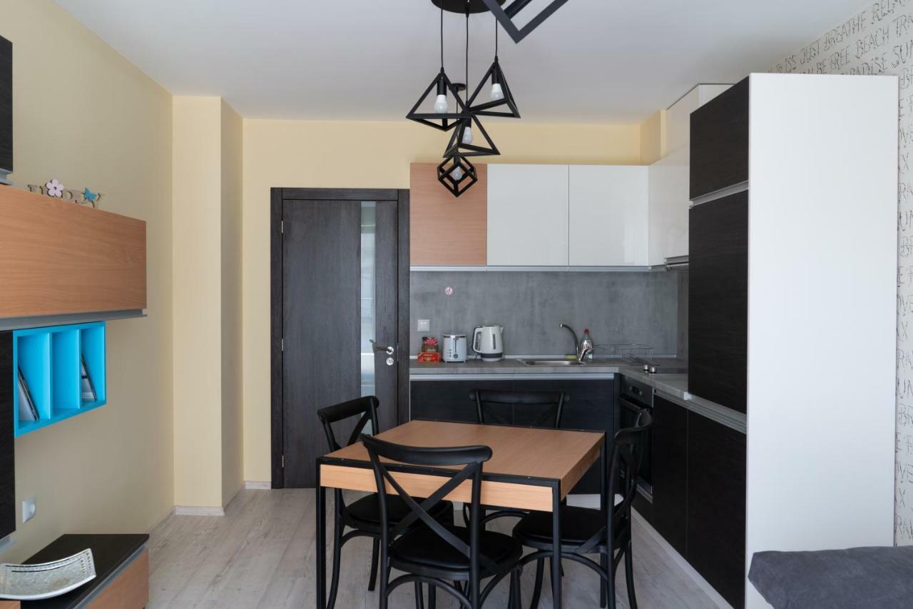 La Familia Apartments Varna Ngoại thất bức ảnh