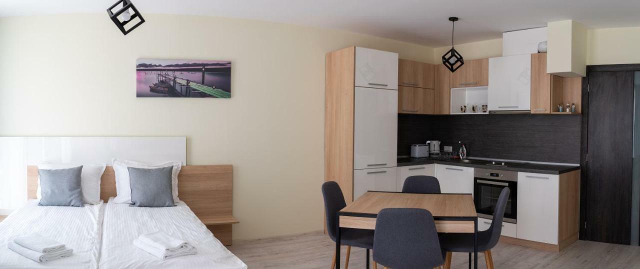 La Familia Apartments Varna Ngoại thất bức ảnh