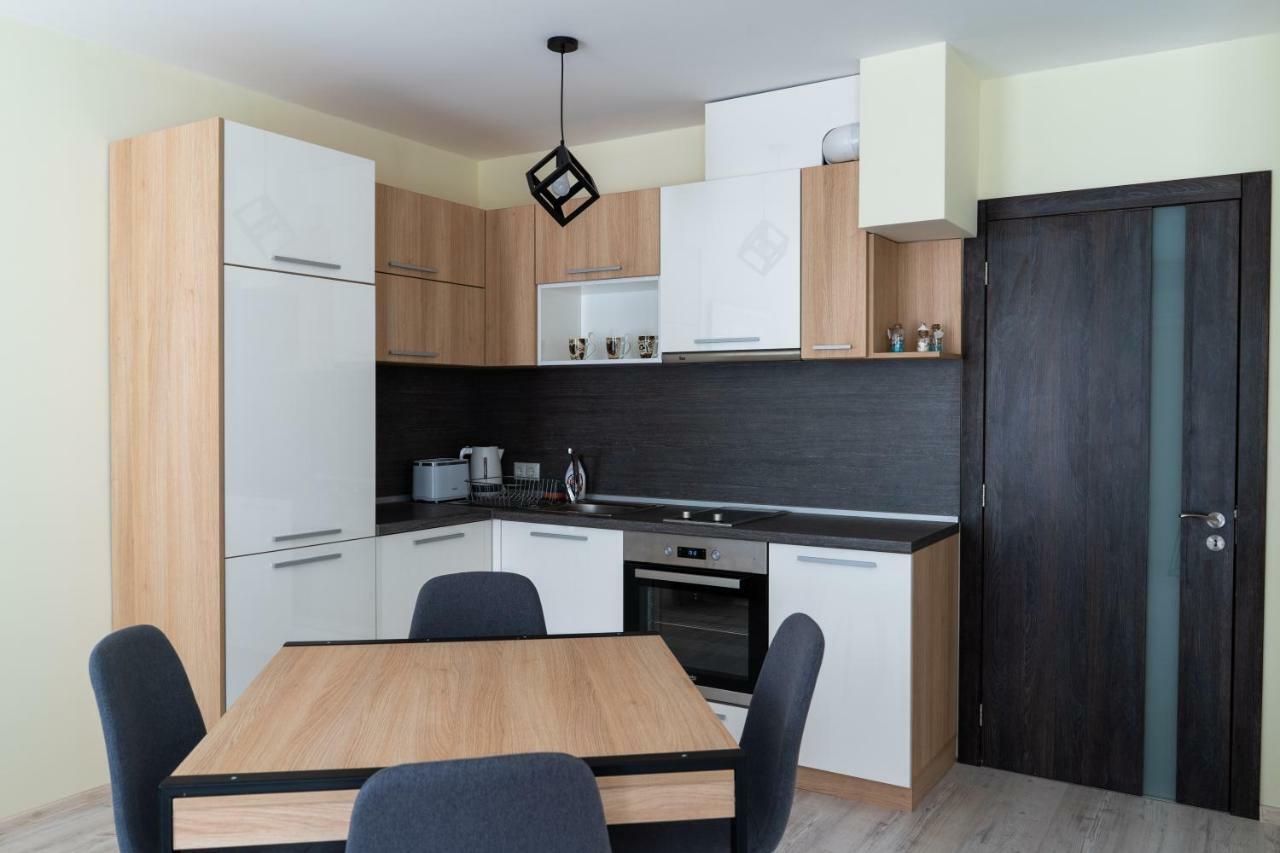 La Familia Apartments Varna Ngoại thất bức ảnh