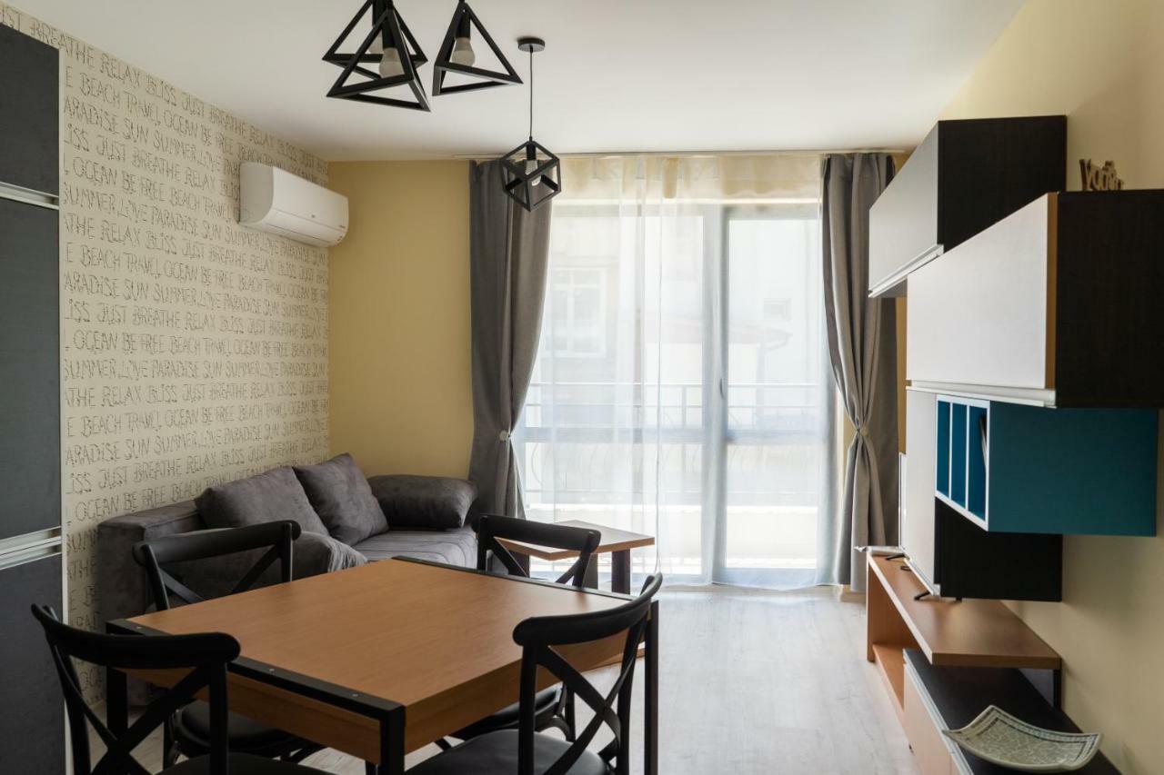 La Familia Apartments Varna Ngoại thất bức ảnh