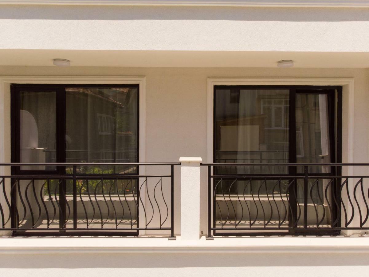 La Familia Apartments Varna Ngoại thất bức ảnh