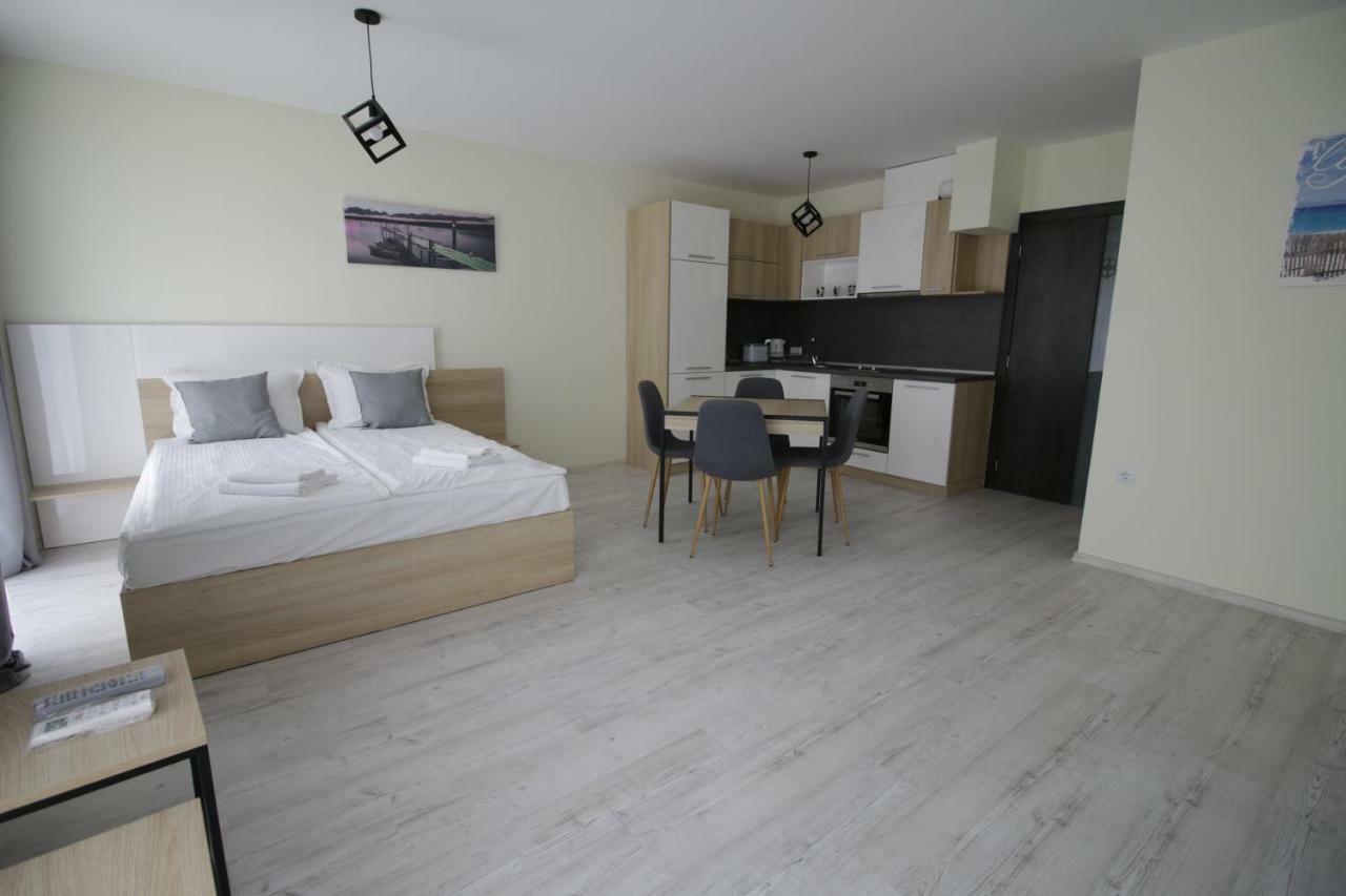 La Familia Apartments Varna Ngoại thất bức ảnh