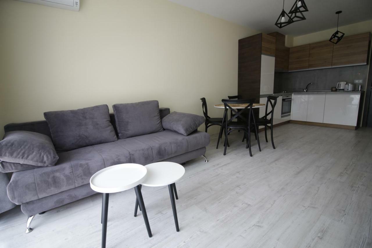La Familia Apartments Varna Ngoại thất bức ảnh