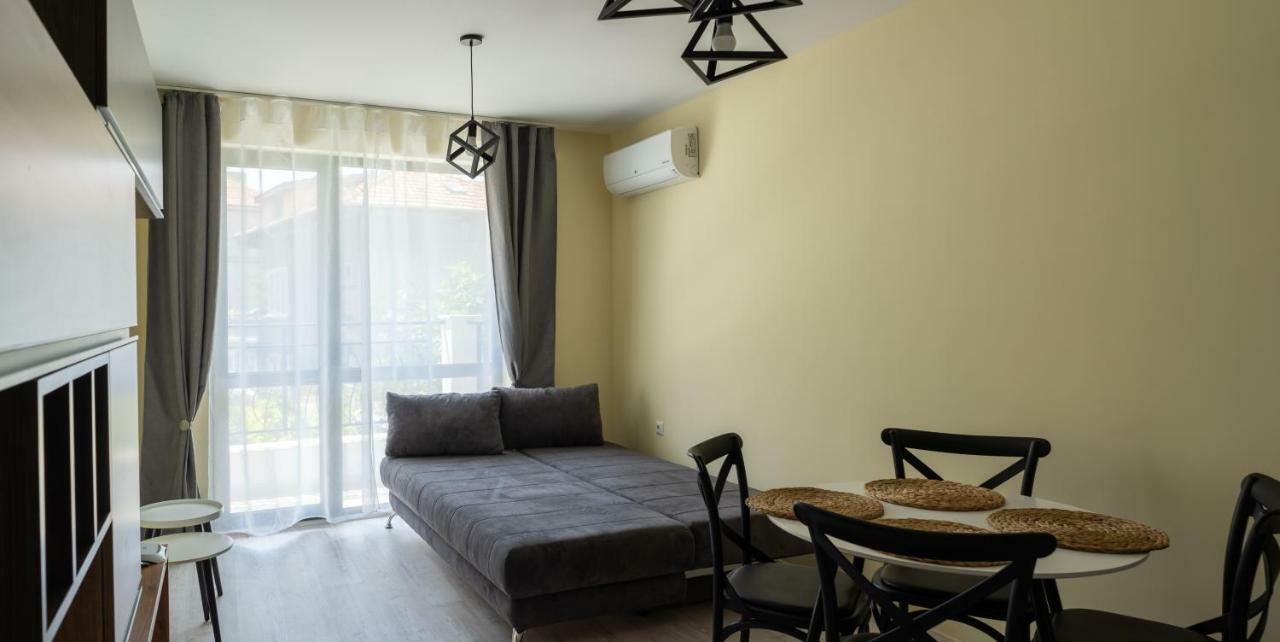 La Familia Apartments Varna Ngoại thất bức ảnh